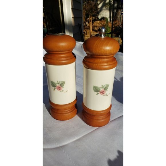 Mr Dudley 7" Wood & Ceramic Pepper Grinder Mill & Salt Shaker Set Grapes - Picture 7 of 9